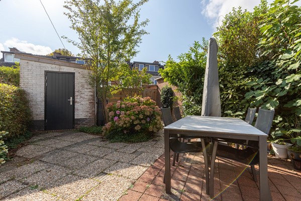 Medium property photo - Anna van Saksenstraat 16, 2351 RL Leiderdorp